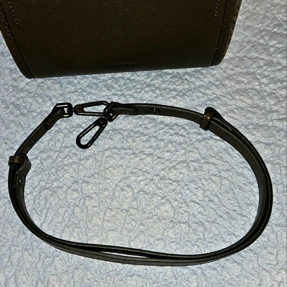 Calvin Klein Brown Leather Crossbody Bag - Picture 12 of 14